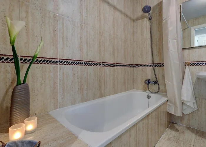 Puerto Banus La Maestranza * Марбелья